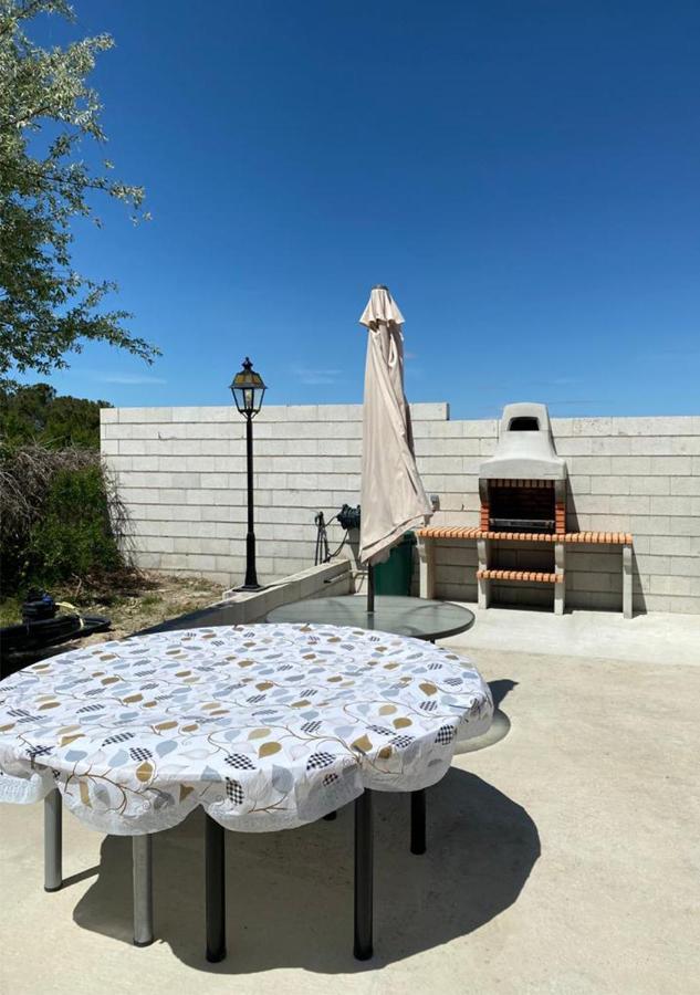 Casa Con Piscina, Villa Alarilla Fuentiduena de Tajo Exterior foto